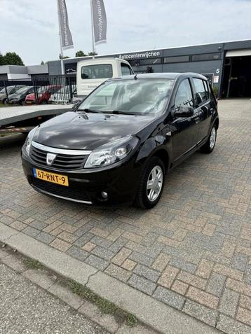 Dacia Sandero 1.2 Blackline - apk - 5Drs beschikbaar voor biedingen