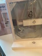 Medicijnkastje wit  Nieuw | Afmeting: ca. 25 x 25 x 12 m, Ophalen of Verzenden, Zo goed als nieuw, Wit