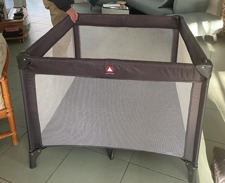 Opvouwbare babybox ook voor camping, Kinderen en Baby's, Boxen, Zo goed als nieuw, Vierkant, Wieltjes, Ophalen