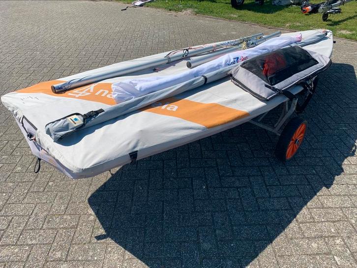 ILCA 4(6) Nautivela NED 218268 wedstrijd klaar stapeltrolley, Watersport en Boten, Open zeilboten, Zo goed als nieuw, Laser, 3 tot 6 meter