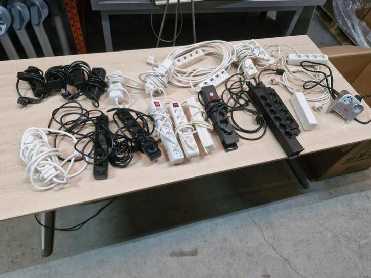 Partij / 22x stekkerblok / stekkerdoos div soorten, Doe-het-zelf en Verbouw, Elektra en Kabels, Gebruikt, Ophalen of Verzenden