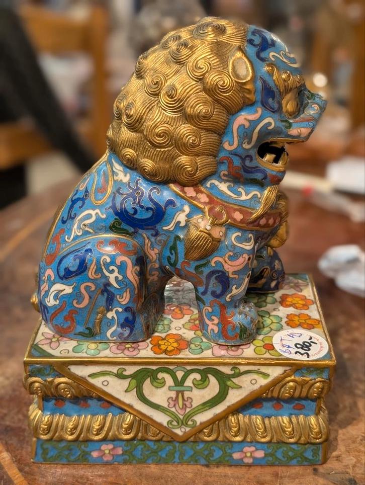 Cloisonne leeuw 24 h 17 b. €380, Antiek en Kunst, Kunst | Niet-Westerse kunst, Ophalen