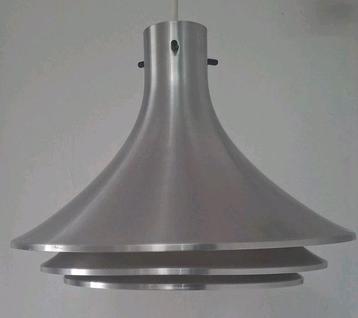 Hans Agne Jakobsson 'Svera' hanglamp. TN 20. Zweden. beschikbaar voor biedingen