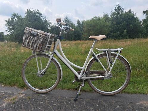 Batavus Fame (Diva) framemaat 56 incl. rieten mand., Fietsen en Brommers, Fietsen | Dames | Damesfietsen, Gebruikt, Batavus, Versnellingen