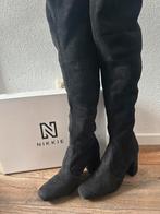 Nikkie Zwarte Pilar Overknee Boots in maat 40., Kleding | Dames, Schoenen, Hoge laarzen, Verzenden, Zwart, Zo goed als nieuw