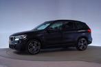 BMW X1 xDrive20i M Sport Aut. [ LED Carplay Trekhaak Stoelve, Auto's, BMW, Gebruikt, 2000 kg, Zwart, Origineel Nederlands
