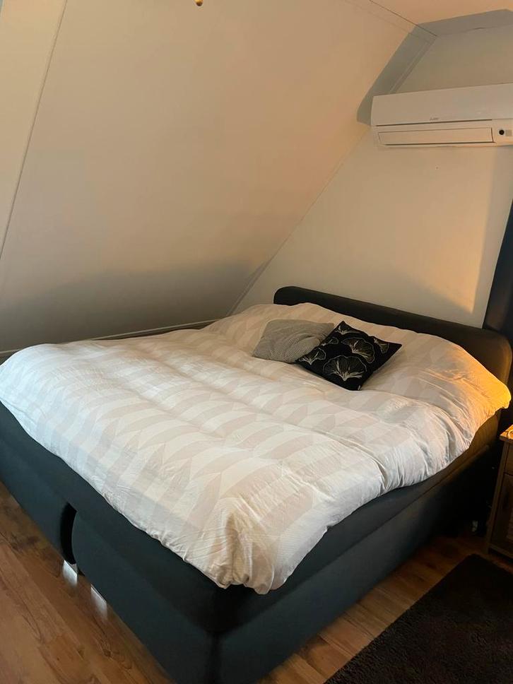 Bedframe, Huis en Inrichting, Slaapkamer | Boxsprings, Gebruikt, 180 cm, 200 cm, Tweepersoons, Grijs, Ophalen