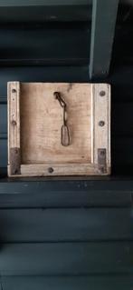 oud houten luikje, Ophalen of Verzenden, Gebruikt