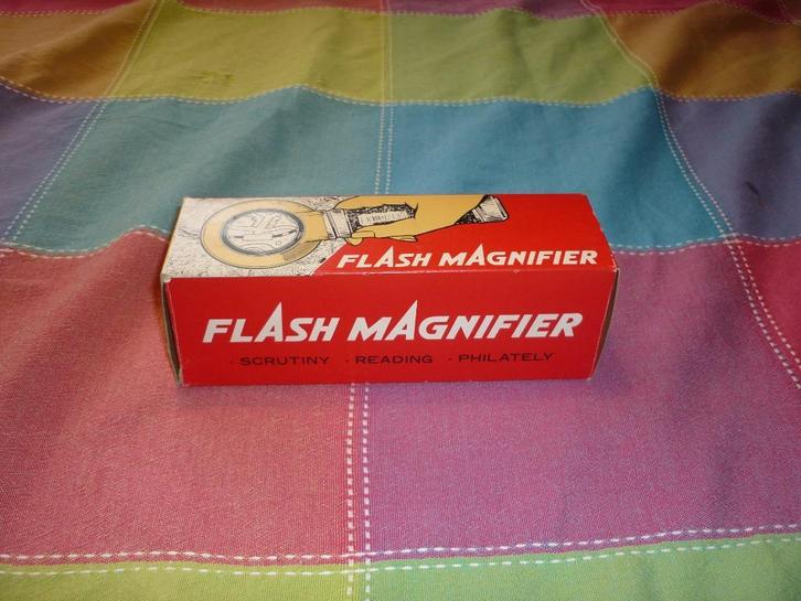 Vintage vergrootglas flitsloeplamp made in Japan nieuw staat, Hobby en Vrije tijd, Vergrootglazen, Loepen en Loeplampen, Nieuw