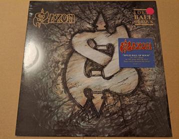 Saxon - Solid Ball Of Rock (Zeldzaam, colored vinyl) beschikbaar voor biedingen