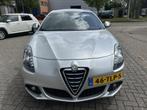 Alfa romeo Giulietta 1.4 T Distinctive Sport 170PK AUT LEER, Auto's, Alfa Romeo, 4 cilinders, 19 km/l, 500 kg, 1300 kg