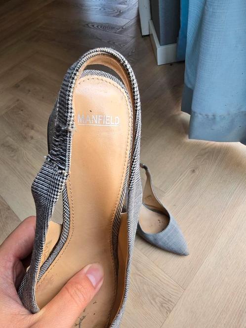 Manfield damesmode met puntige neus 37, Kleding | Dames, Schoenen, Zo goed als nieuw, Sneakers of Gympen, Wit, Ophalen of Verzenden