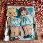 Vintage aankleedpopjes met uitknip kleren in verpakking 50er, Verzenden