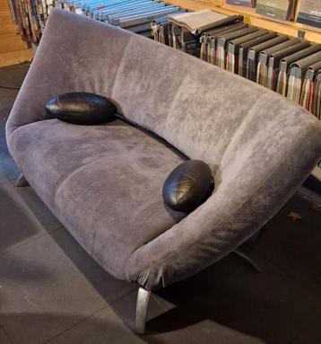 Leolux Dainade bank elektrisch  beschikbaar voor biedingen