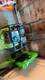 Trilplaat en stenenknipper huren ? Juiste adres, Ophalen of Verzenden, Zo goed als nieuw, 50 cm of meer