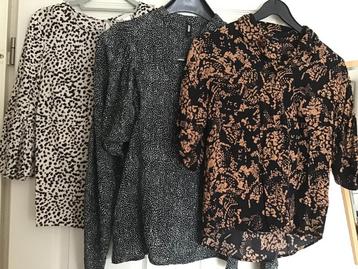 3 prachtige blouses( Mt S/XS) Samen NU 12€ beschikbaar voor biedingen