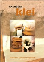 Handboek klei - boetseren - decoreren - technieken Vigué, Boeken, Ophalen of Verzenden, Zo goed als nieuw, Tekenen en Schilderen