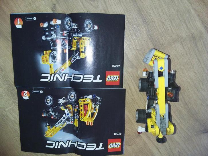 LEGO Technic 42031 Werktuigvoertuigk 8ncl doos en, Kinderen en Baby's, Speelgoed | Duplo en Lego, Gebruikt, Lego, Complete set