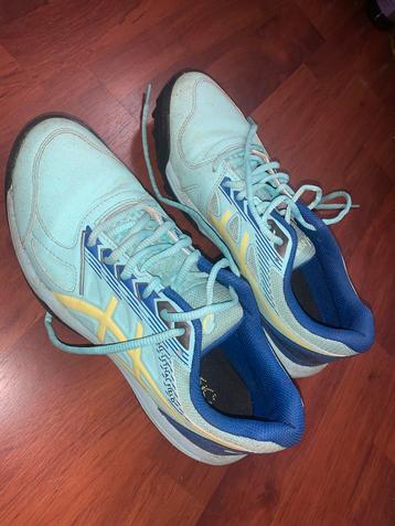 Prachtige Asics Hockeyschoenen mt. 40.5 - zgan beschikbaar voor biedingen