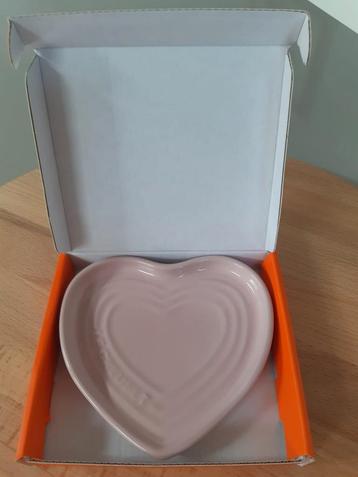 Le Creuset hartvormige Lepelhouder Chiffon Pink Nieuw in box beschikbaar voor biedingen