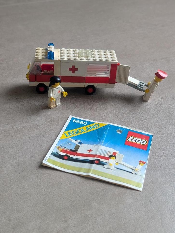 Vintage Lego 6680 ambulance, Kinderen en Baby's, Speelgoed | Duplo en Lego, Gebruikt, Lego, Complete set, Ophalen