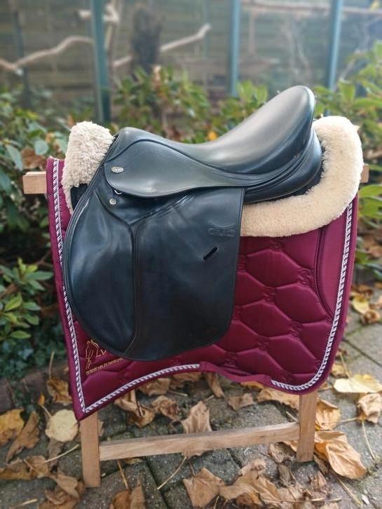 Tekna club  veelzijdigheidszadel 16.5 inch Zwart, Dieren en Toebehoren, Paarden en Pony's | Zadels, Zo goed als nieuw, Ophalen of Verzenden