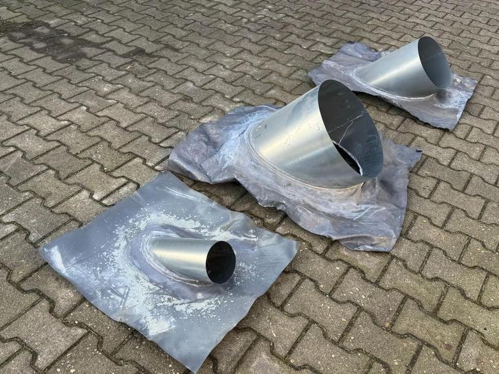 Loden pannen met doorvoer Diverse loden pannen, Doe-het-zelf en Verbouw, Dakpannen en Dakbedekking, Nieuw, Overige typen, Steen of Klei