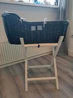 kidsmill moses wieg zwart op witte standaard, Ophalen, Zo goed als nieuw, Wieg