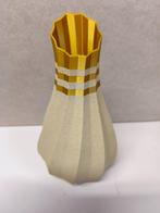 3D geprinte twisted vaas zandkleurig en goudkleurig, Kunststof, Overige kleuren, Nieuw, Ophalen of Verzenden