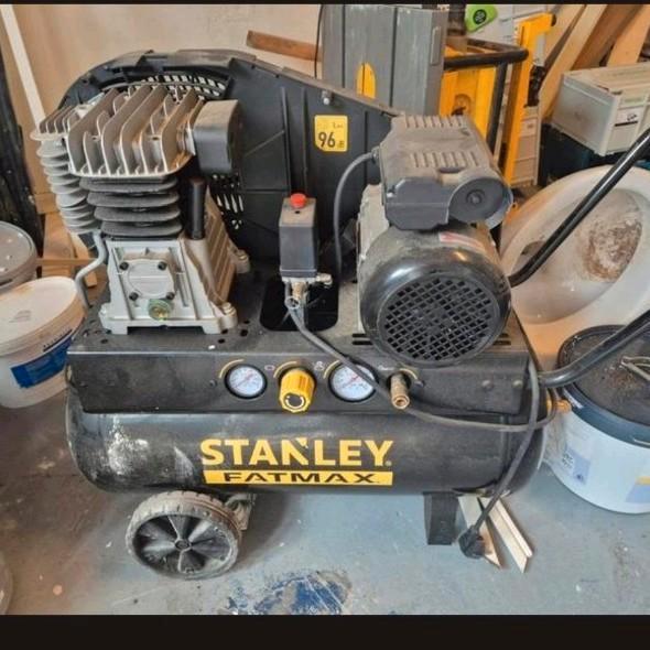 STANLEY FATMAX LUCHTCOMPRESSOR, Doe-het-zelf en Verbouw, Compressors, Zo goed als nieuw, Minder dan 25 liter, Minder dan 200 liter/min