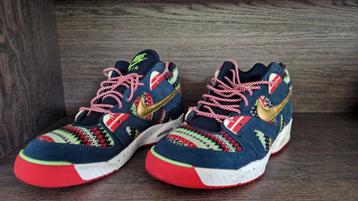 Nike air tech challenge 3, maat US 10 /44 Christmas  beschikbaar voor biedingen