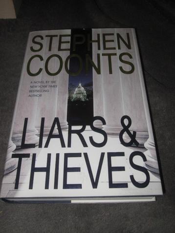 2 Engels talige boeken van Stephen Coonts beschikbaar voor biedingen