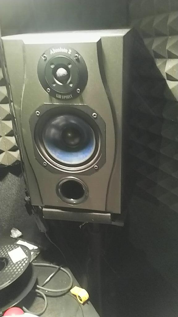 2 ​ Spirit Absolute 2 near field monitoren, Audio, Tv en Foto, Luidsprekers, Front, Rear of Stereo speakers, 120 watt of meer