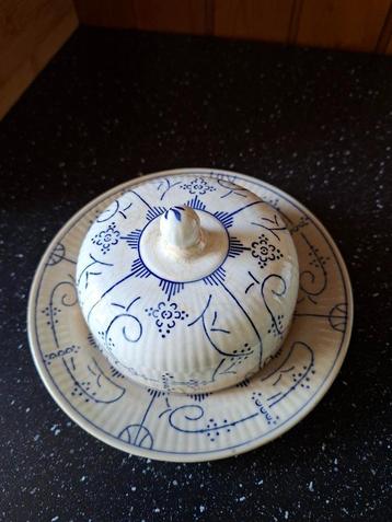 Oude Blau Saks botervloot van Boch beschikbaar voor biedingen