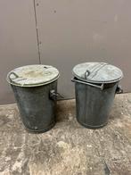 2 oude prullenbakken van vroeger, Ophalen, Zo goed als nieuw, Minder dan 50 cm