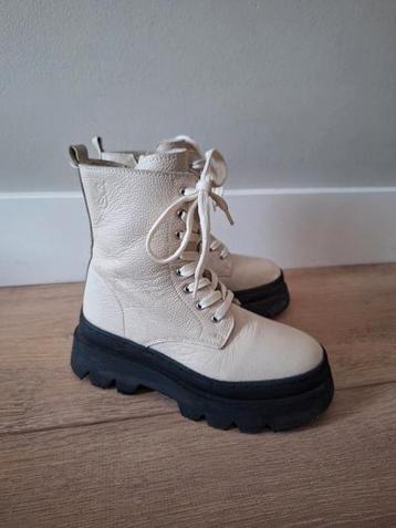 Beige boots, laarsjes, veter laarzen van So Jamie maat 33 beschikbaar voor biedingen