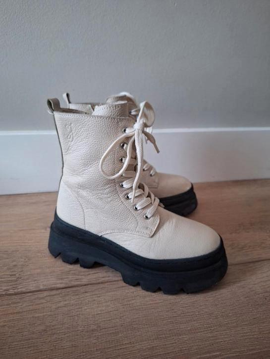 Beige boots, laarsjes, veter laarzen van So Jamie maat 33, Kinderen en Baby's, Kinderkleding | Schoenen en Sokken, Gebruikt, Laarzen