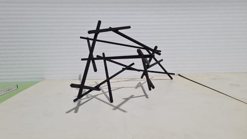 Metaal kunstwerk, Mikado, zwart gelakt, Antiek en Kunst, Kunst | Designobjecten, Ophalen of Verzenden