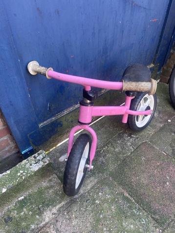leuke roze loopfiets te koop! beschikbaar voor biedingen