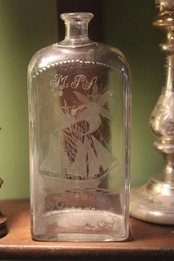Antieke zweedse fles antiek zweeds glas 19e eeuw geetst  beschikbaar voor biedingen