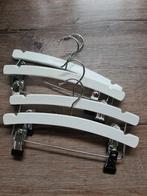 Houten kledinghangers wit prenatal., Kinderen en Baby's, Overige Kinderen en Baby's, Ophalen of Verzenden, Gebruikt