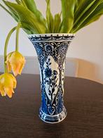 Royal sphinx Delfts blauw vaas, Antiek en Kunst, Antiek | Vazen, Ophalen of Verzenden