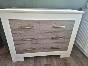 Moet zsm weg!! Complete baby/kinderkamer TWF Lucca beschikbaar voor biedingen