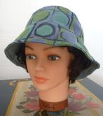 446 BUCKET CAP,, HOEDJE, AAN 2 KANTEN TE DRAGEN (NIEUW ), Ophalen of Verzenden, Nieuw, One size fits all, Hoed