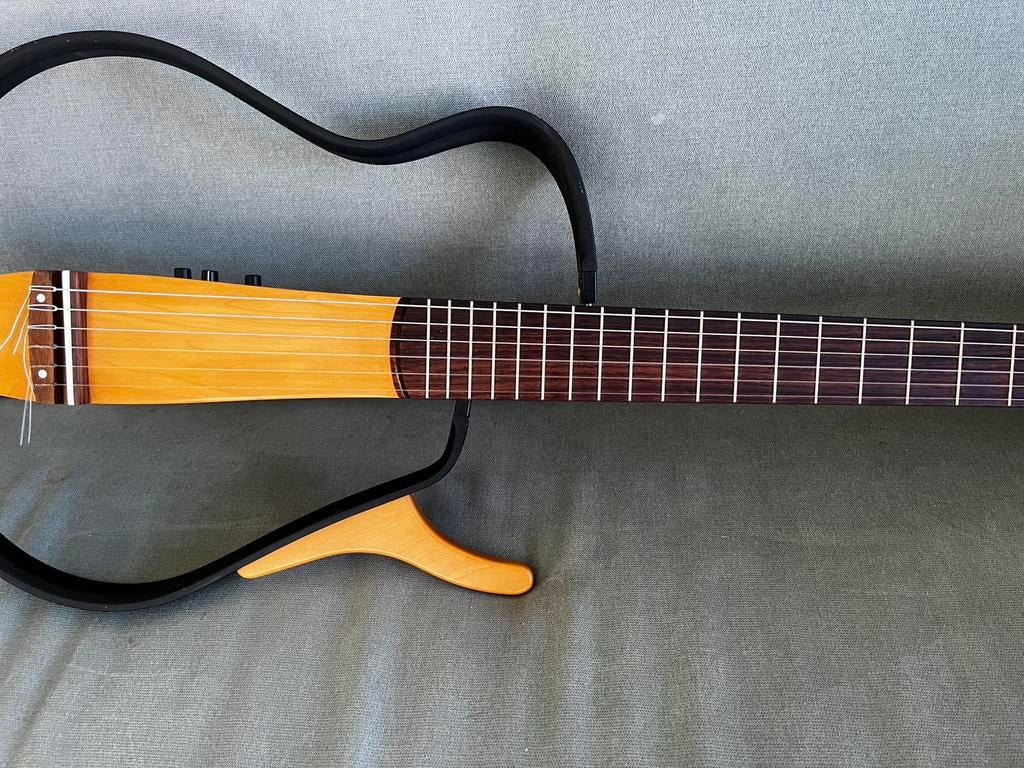 Yamaha silent nylon, Muziek en Instrumenten, Snaarinstrumenten | Gitaren | Elektrisch, Gebruikt, Solid body, Overige merken, Ophalen of Verzenden