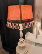 Roze velvet schemerlamp met houten voet, Ophalen of Verzenden, Zo goed als nieuw, Stof, Minder dan 100 cm