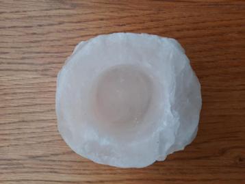 Waxinelichthouder van zoutsteen ca 7 cm hoog beschikbaar voor biedingen