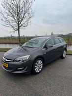 Opel Astra 1.4 turbo 2013, Auto's, Voorwielaandrijving, Zwart, 4 cilinders, Leder en Stof