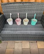 4 rieten bloempotten hangertjes. (verkleurd), Tuin en Terras, Bloembakken en Plantenbakken, Ophalen of Verzenden, Gebruikt, Rond