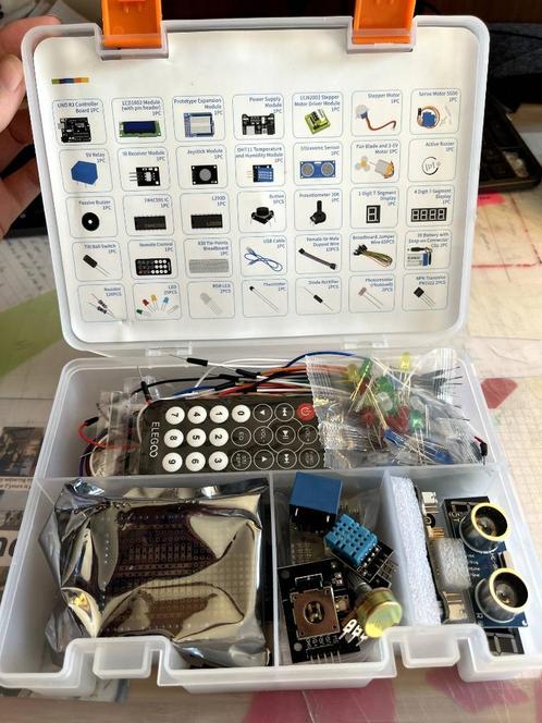 Arduino Starter Kit + soldering kit + other electronics, Hobby en Vrije tijd, Elektronica-componenten, Gebruikt, Ophalen of Verzenden